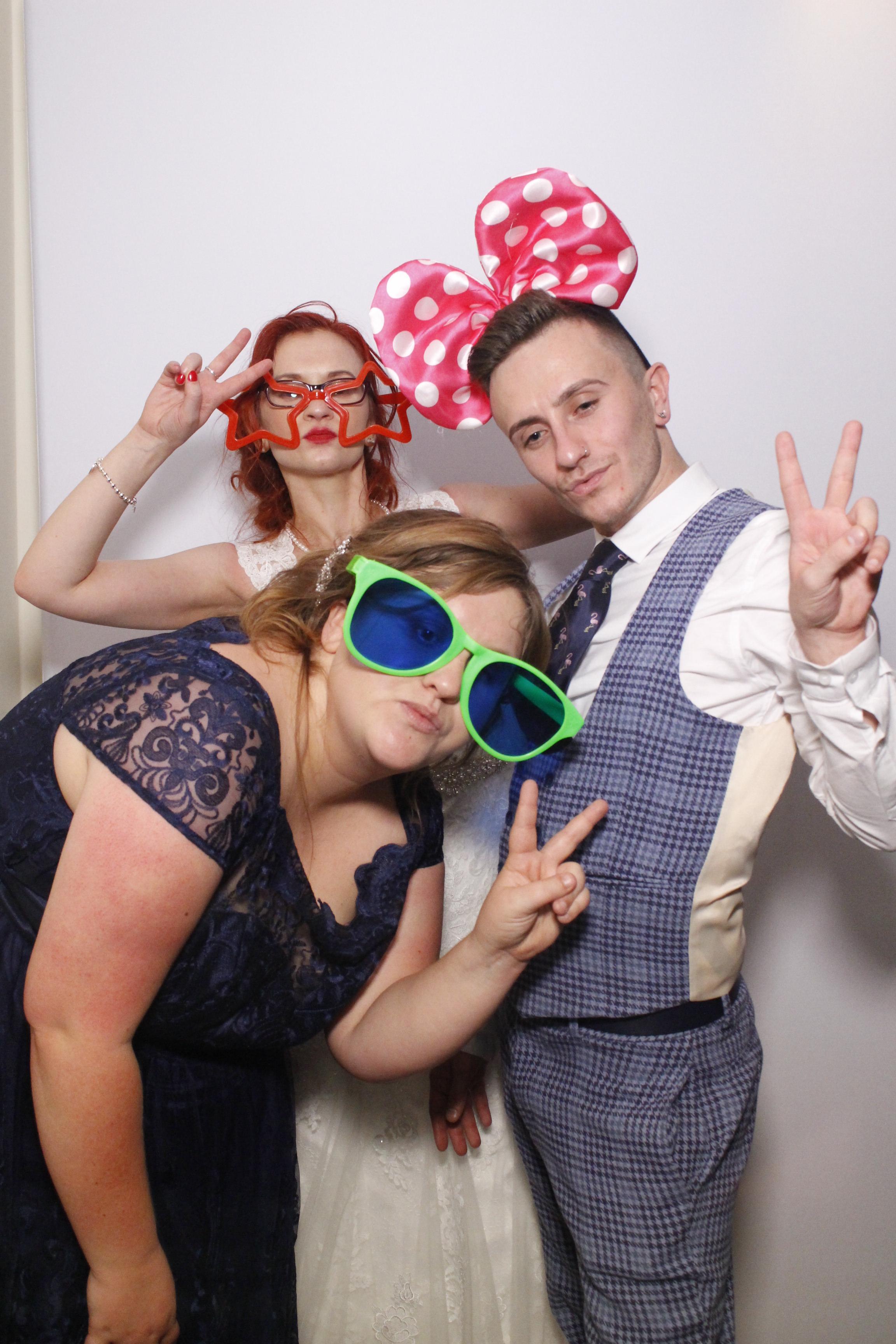 Luke & Emily's Wedding | View more photos from the event at gallery.myphotoboothexperience.co.uk/u/MyPhotoBoothExperienceLtd/Luke-Emilys-Wedding